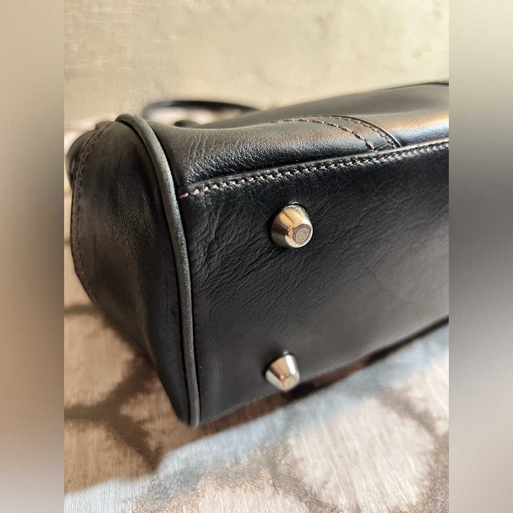 COACH Black Leather Handbag EUC - Picture 4 of 16